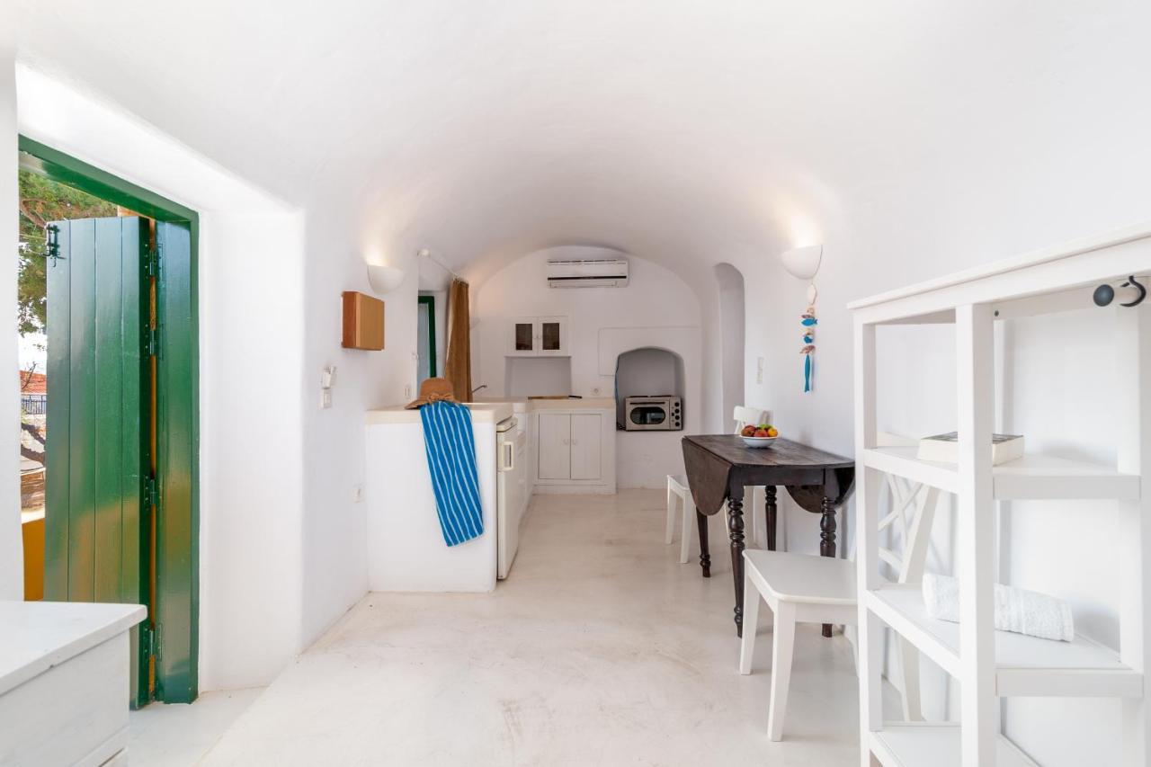 Atlantis Houses Chalki Town Ngoại thất bức ảnh