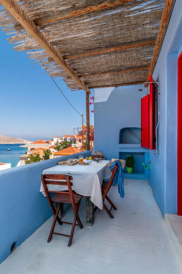 Atlantis Houses Chalki Town Ngoại thất bức ảnh
