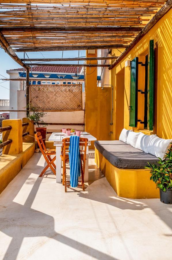 Atlantis Houses Chalki Town Ngoại thất bức ảnh