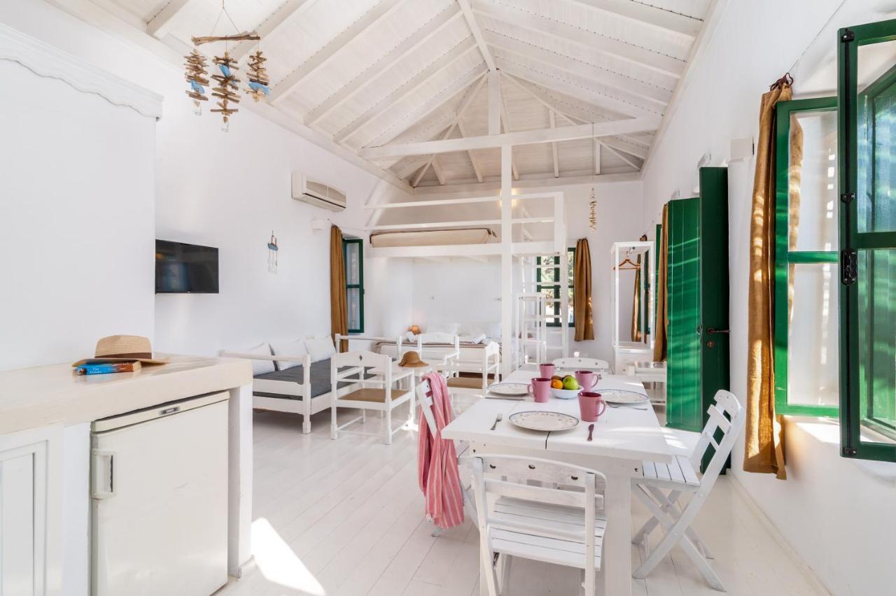 Atlantis Houses Chalki Town Ngoại thất bức ảnh