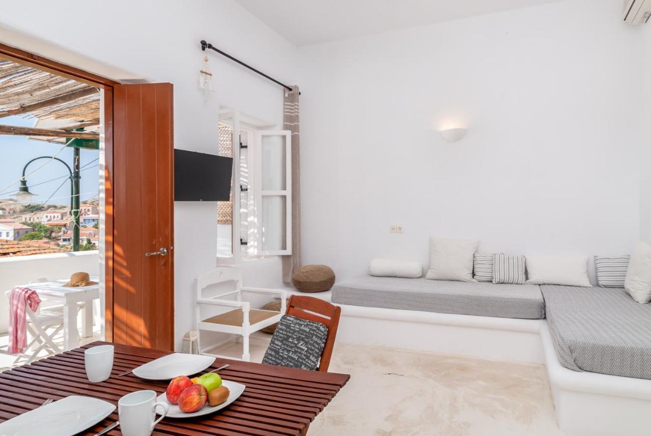 Atlantis Houses Chalki Town Ngoại thất bức ảnh