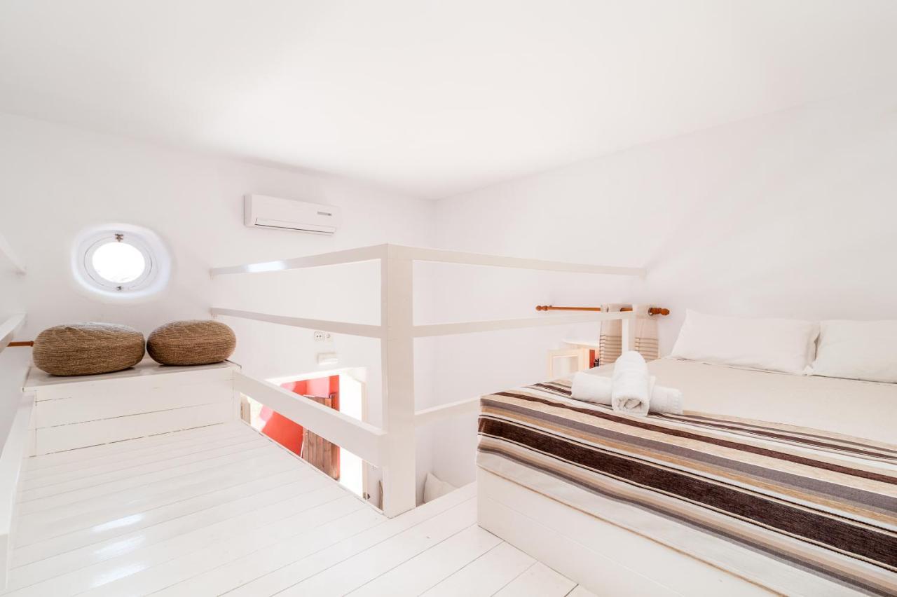 Atlantis Houses Chalki Town Ngoại thất bức ảnh