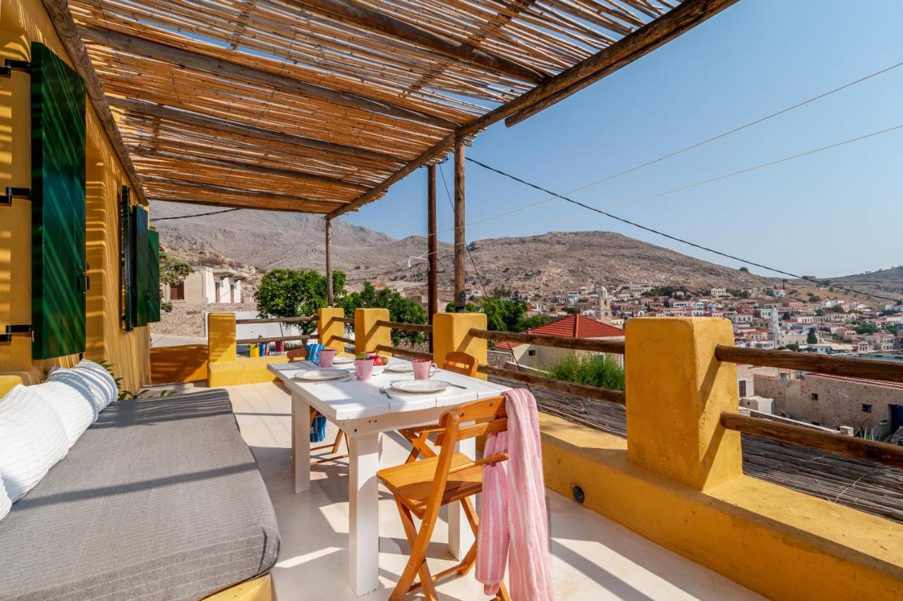 Atlantis Houses Chalki Town Ngoại thất bức ảnh