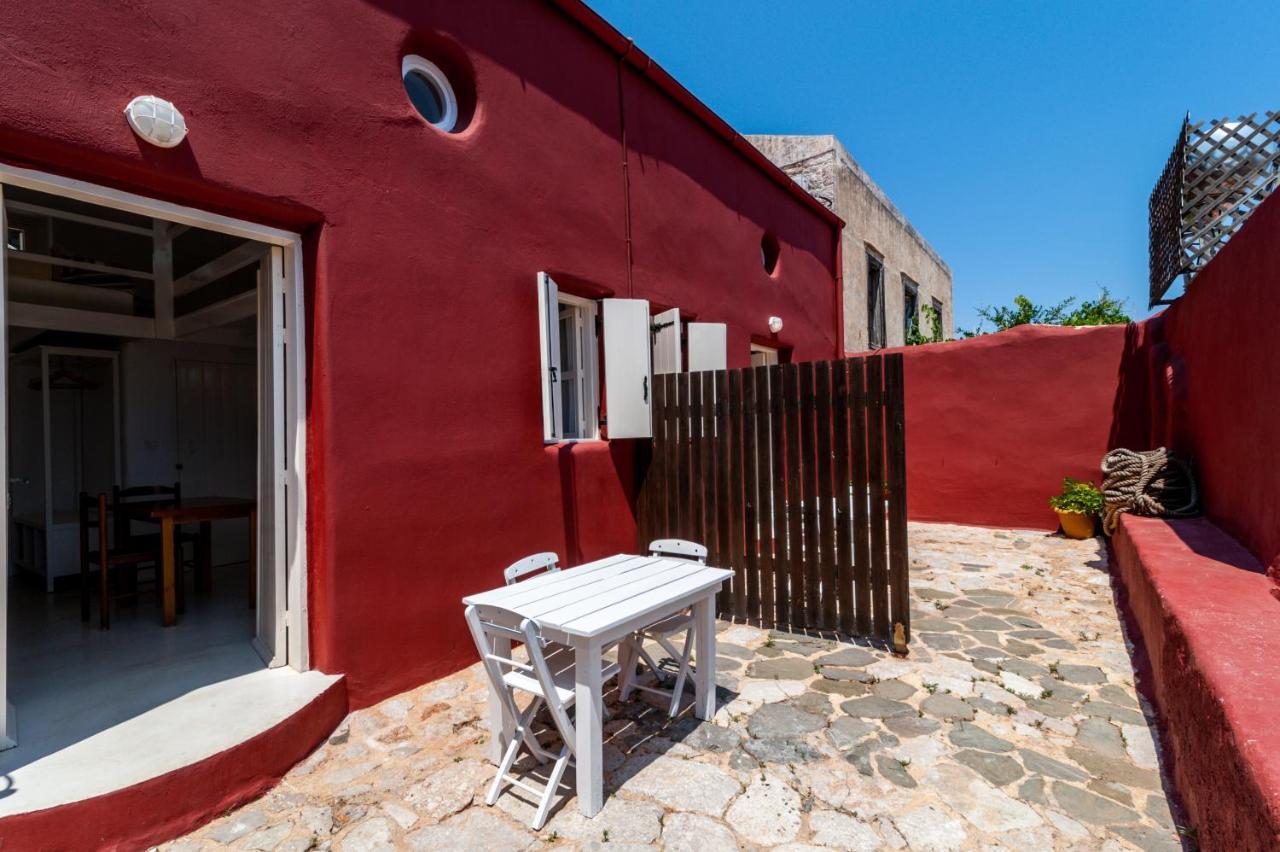 Atlantis Houses Chalki Town Ngoại thất bức ảnh