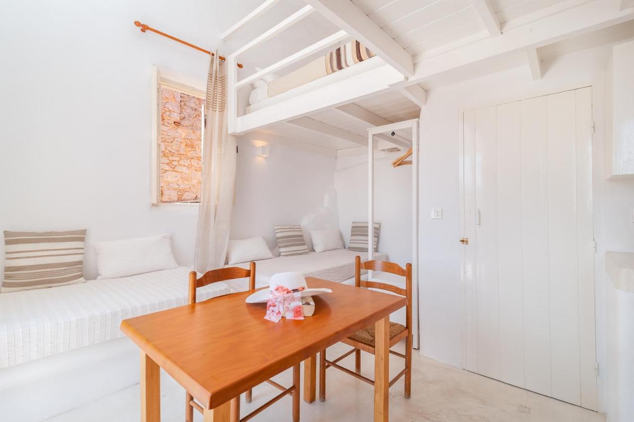 Atlantis Houses Chalki Town Ngoại thất bức ảnh