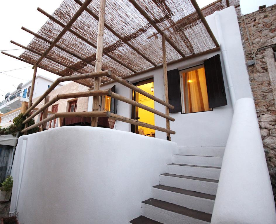 Atlantis Houses Chalki Town Ngoại thất bức ảnh