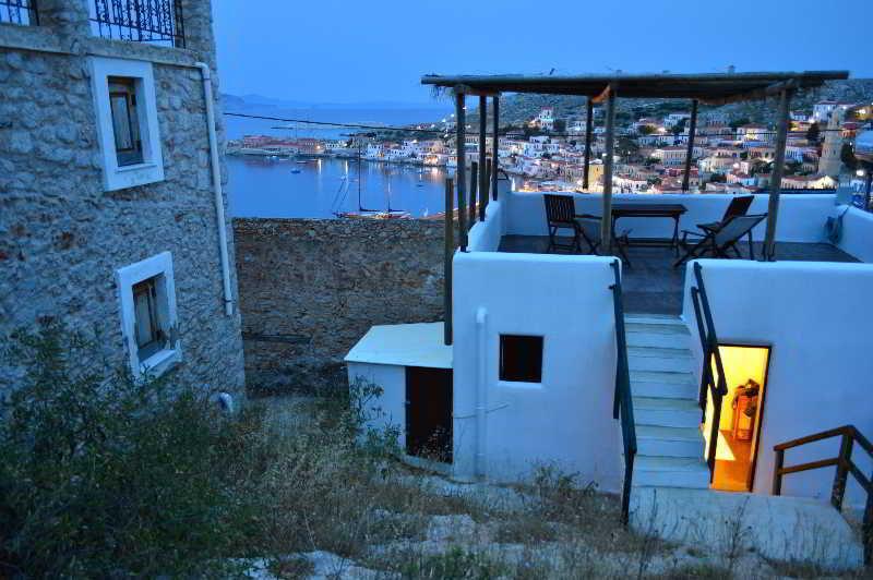 Atlantis Houses Chalki Town Ngoại thất bức ảnh