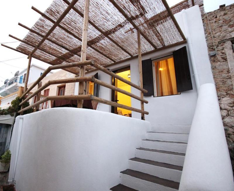 Atlantis Houses Chalki Town Ngoại thất bức ảnh